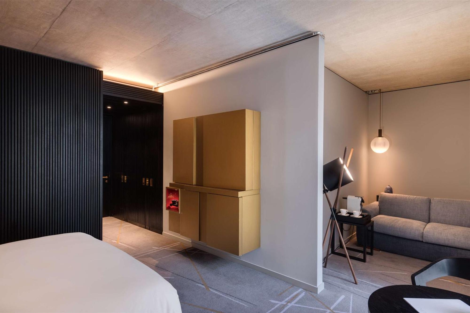 Nobu Hotel London Shoreditch Exterior photo Interior of a suite at the Mandarin Oriental