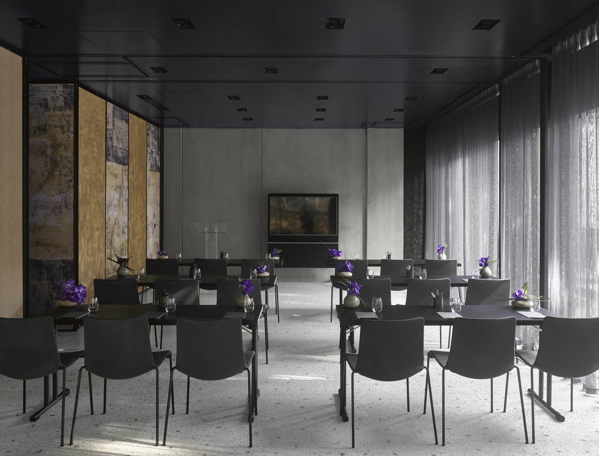 Nobu Hotel London Shoreditch Exterior photo The interior of the museum