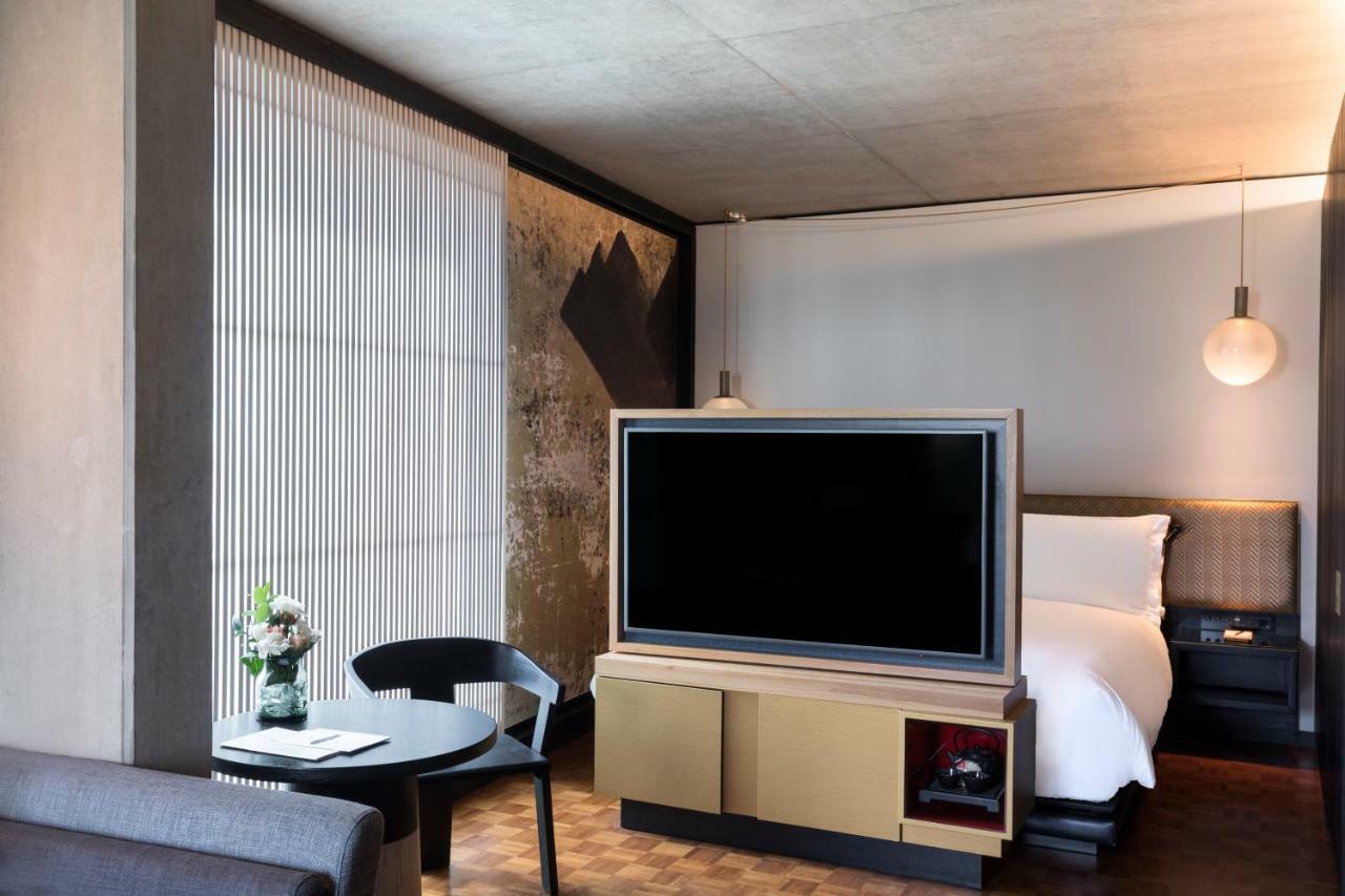 Nobu Hotel London Shoreditch Exterior photo A room at the hotel